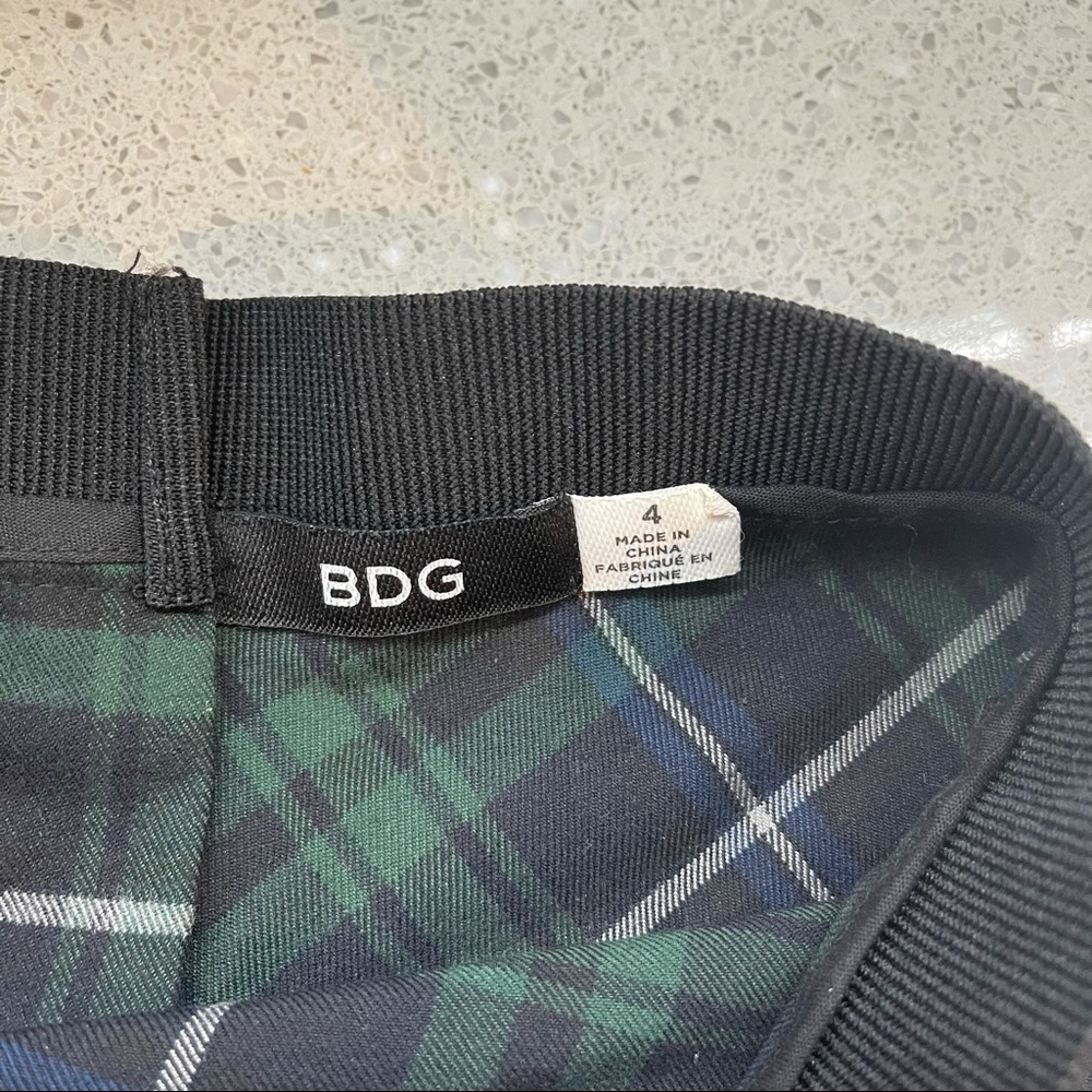 urban outfitters plaid skate skirt